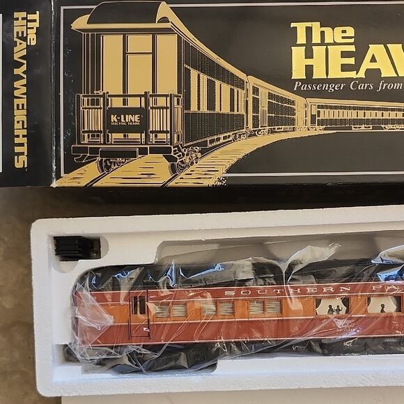 The Heavyweights Model Train Car - Daylight Diner - Picture 3 of 5